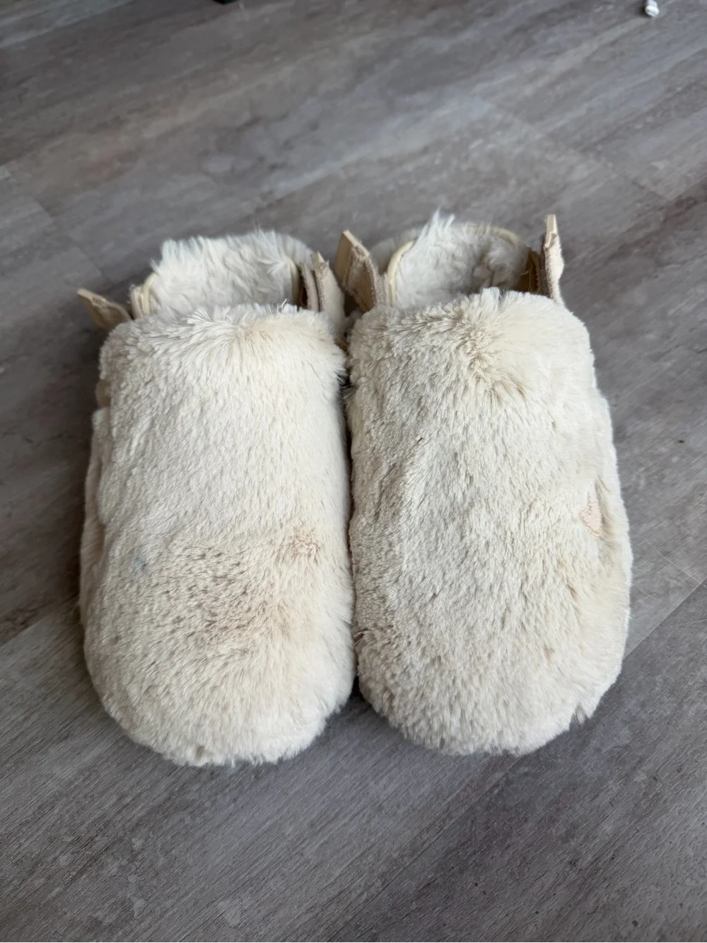 Nike Cream Fuzzy Slip-On Slippers